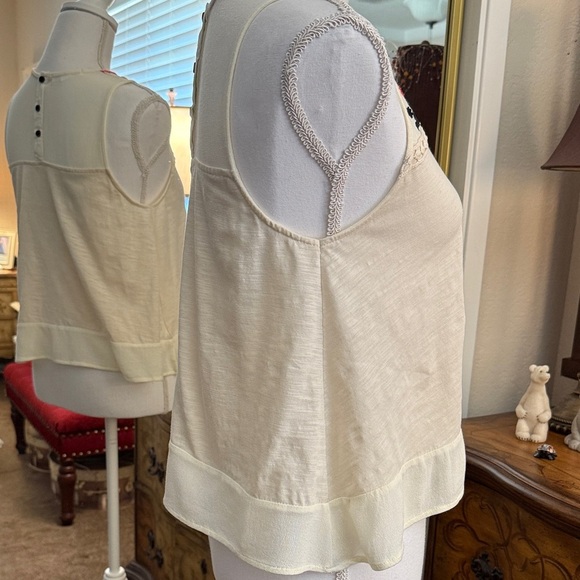 🎉SALE🎉Taylor & Sage Ivory Tank with Colorful Embroidery - Picture 3 of 10